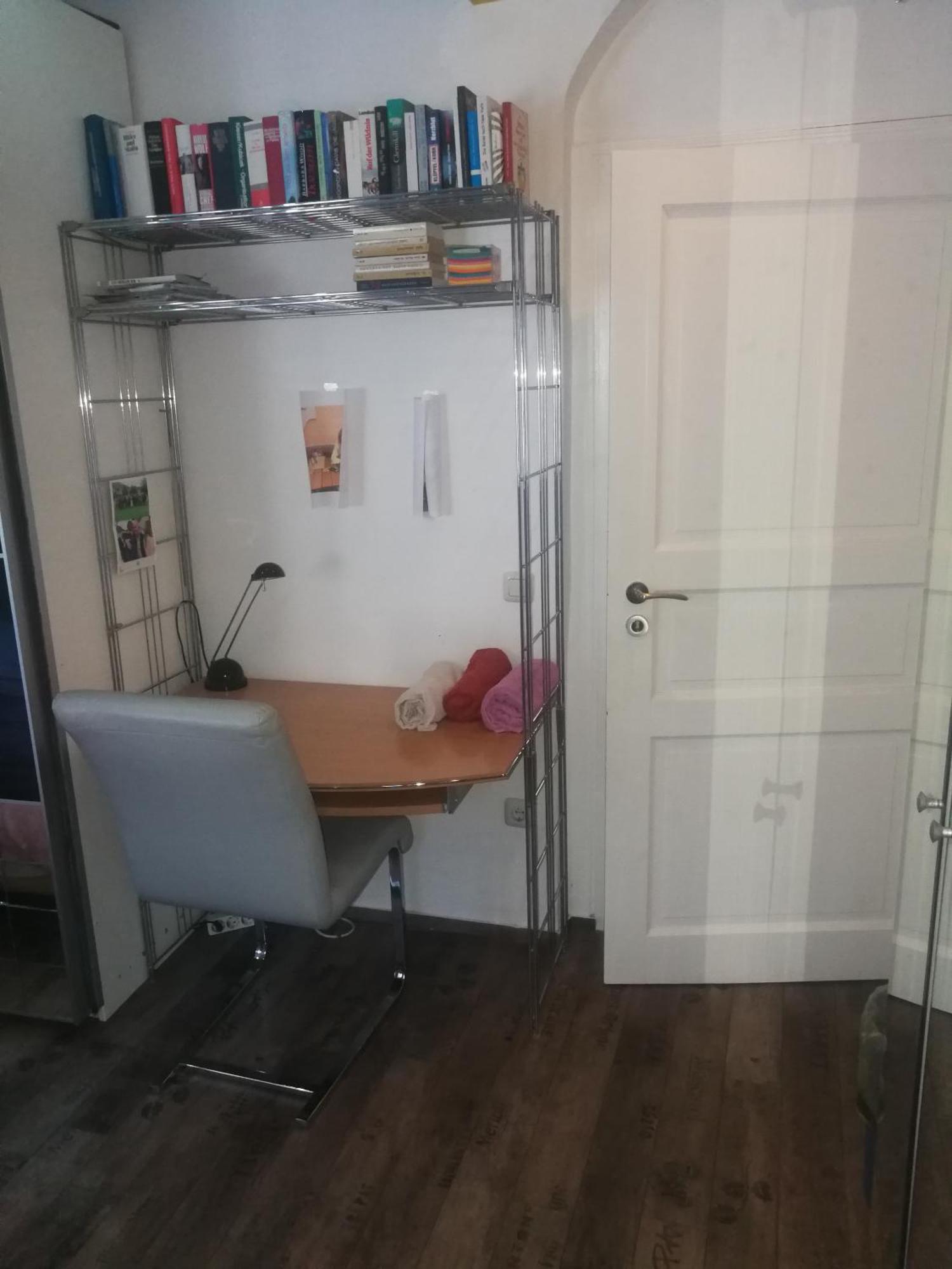 Wohlfuhloase - Zimmer, Appartment - Im Herzen Starnbergs Ruang foto